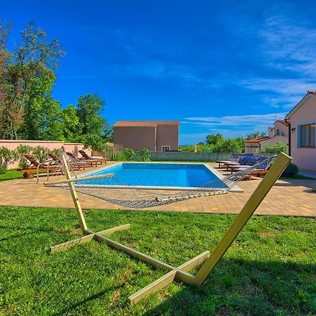 Korina Villa